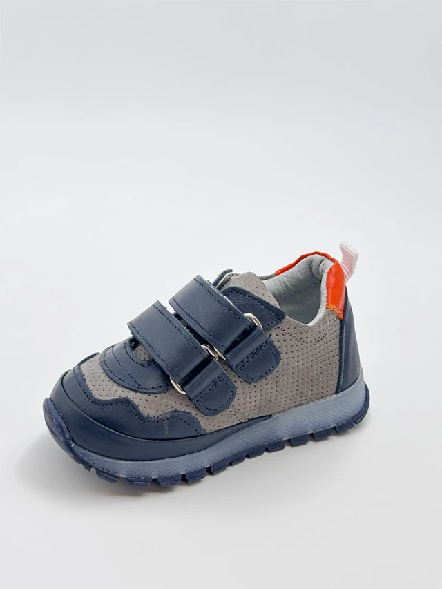 Adidasi baieti Cod AB=01
